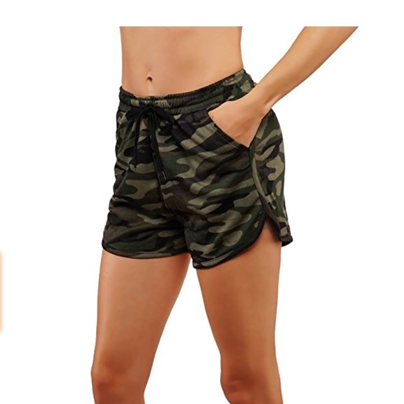 Itzon | Green CAMOUFLAGE shorts with pocke - Picture 3 of 4
